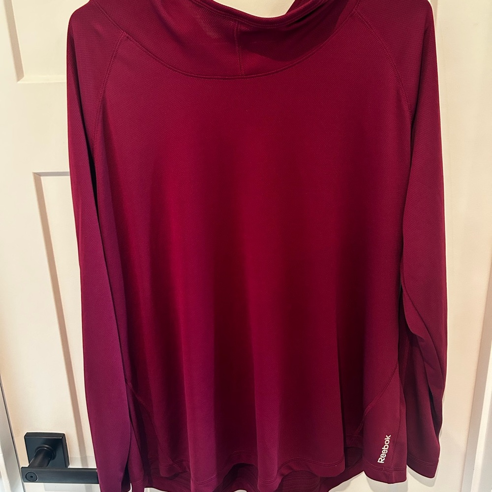 Reebok Burgundy top